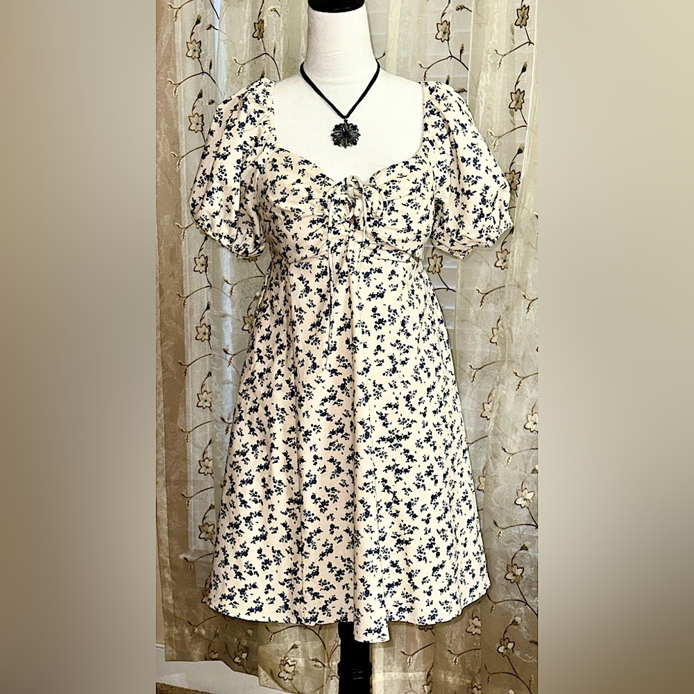 NWT And The Why Floral Print Puff Sleeve Dress Size Small